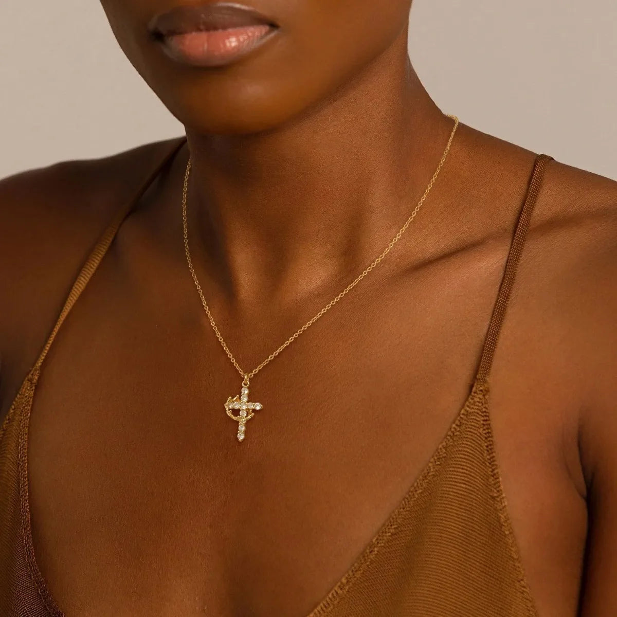 Radiant Ladies' Diamond Cross Necklace - Stunning 14K Gold Cubic Zirconia Pendant for Every Occasion